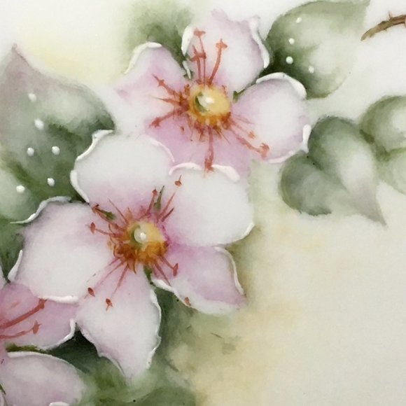 Beautiful Vintage Porcelain Floral Divided Playing Cards/Trinket Covered Dish - Picture 9 of 12